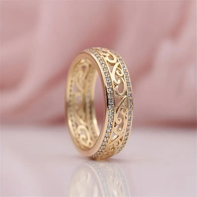 Strahlender Hohl-Goldring